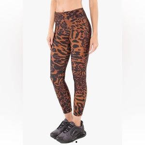 Koral Leggings - Size: Large - NWT